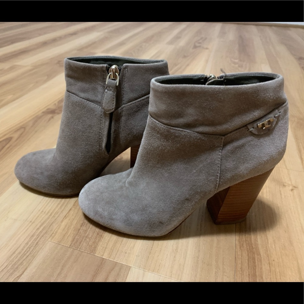 Toryburch booties size 36